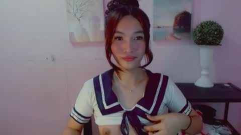 Snapshot of urblossom_princess chatting on 06-27-26, 12:37 urblossom_princess online show from 06-27-26, 12:37