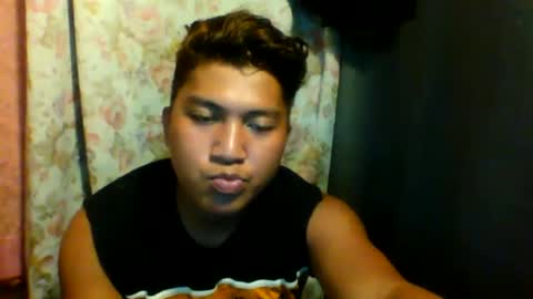 Snapshot of urcockie_benedick chatting on 10-22-25, 01:00 urcockie_benedick online show from 10-22-25, 01:00