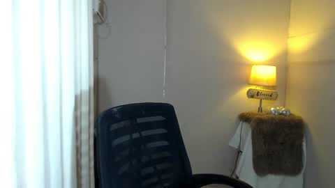 urcrushnextdoor_ online show from 03-05-25, 04:56