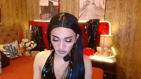 Snapshot of urcumgirlasiants chatting on 12-16-24, 02:05 KENDALL online show from 12-16-24, 02:05