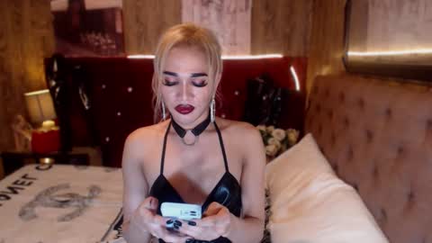 Snapshot of urcumgirlasiants chatting on 01-07-25, 02:10 KENDALL online show from 01-07-25, 02:10