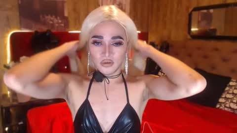 Snapshot of urcumgirlasiants chatting on 01-11-25, 12:07 KENDALL online show from 01-11-25, 12:07