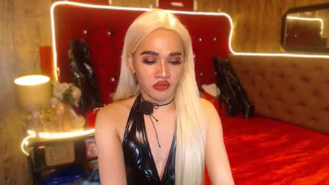 Snapshot of urcumgirlasiants chatting on 01-15-25, 06:29 KENDALL online show from 01-15-25, 06:29