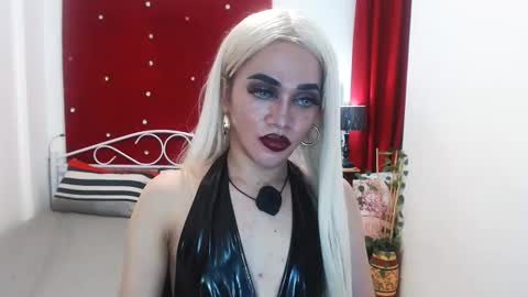 Snapshot of urcumgirlasiants chatting on 02-21-25, 06:15 KENDALL online show from 02-21-25, 06:15