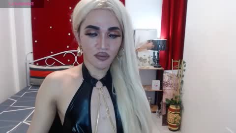 Snapshot of urcumgirlasiants chatting on 03-04-25, 03:26 KENDALL online show from 03-04-25, 03:26