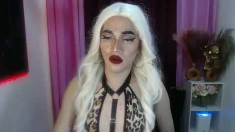 Snapshot of urcumgirlasiants chatting on 10-04-25, 09:46 KENDALL online show from 10-04-25, 09:46