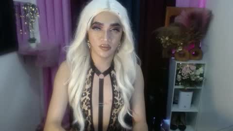 Snapshot of urcumgirlasiants chatting on 02-07-26, 06:00 KENDALL online show from 02-07-26, 06:00