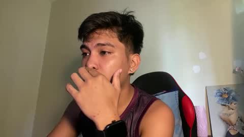 Snapshot of urcuteguy_jhonx chatting on 10-27-25, 01:09 Dannie online show from 10-27-25, 01:09