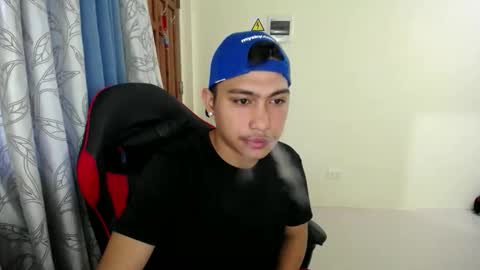 Snapshot of urcuteguy_jhonx chatting on 12-14-25, 07:58 Dannie online show from 12-14-25, 07:58