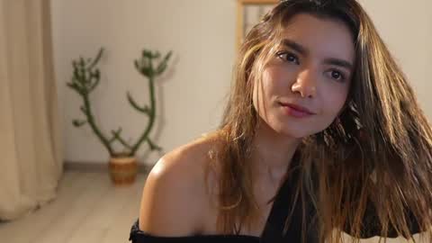 Linda Restrepo online show from 12-21-24, 11:02