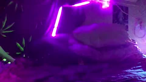 Snapshot of urdaddy875867 chatting on 11-18-25, 01:33 urdaddy875867 online show from 11-18-25, 01:33