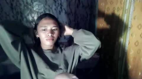 Snapshot of urdollacyl chatting on 04-18-26, 04:22 Sweetacyl online show from 04-18-26, 04:22