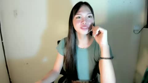 Snapshot of urdolly_rona chatting on 07-06-26, 11:29 Rona Ella online show from 07-06-26, 11:29