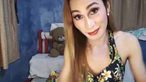 Snapshot of urdream_angela chatting on 04-18-26, 12:09 Hot Angel online show from 04-18-26, 12:09