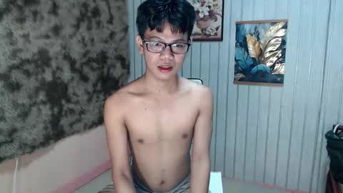 Snapshot of urdreamboy_doms chatting on 05-13-26, 03:15 urdreamboy_doms online show from 05-13-26, 03:15