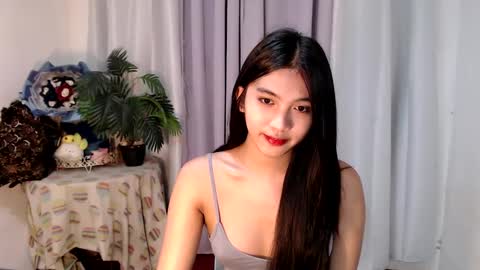 Trixie online show from 03-08-25, 03:06