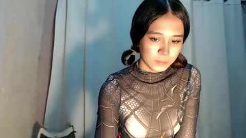 Snapshot of urdreamgirl_stephanie chatting on 04-12-26, 07:02 stephanie online show from 04-12-26, 07:02