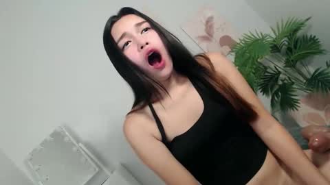 Snapshot of ure_asiancockgirl07 chatting on 11-11-25, 03:56 Bretesh online show from 11-11-25, 03:56