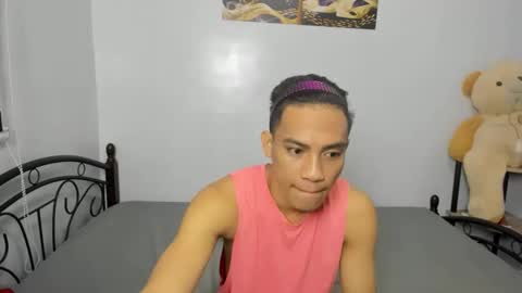 Snapshot of urfucker_vinz chatting on 02-05-26, 12:32 urfucker_vinz online show from 02-05-26, 12:32