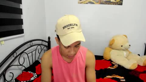 Snapshot of urfucker_vinz chatting on 03-18-26, 12:52 urfucker_vinz online show from 03-18-26, 12:52