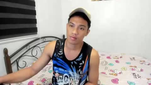 Snapshot of urfucker_vinz chatting on 06-22-26, 12:24 urfucker_vinz online show from 06-22-26, 12:24