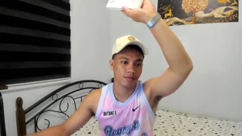Snapshot of urfucker_vinz chatting on 07-16-26, 12:44 urfucker_vinz online show from 07-16-26, 12:44