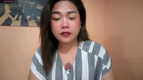 Snapshot of urgirl_dimple chatting on 07-12-26, 05:48 Dimple online show from 07-12-26, 05:48