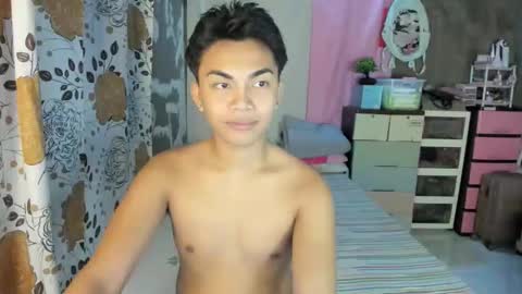 Snapshot of urguy_marco chatting on 03-04-26, 11:38 urguy_marco online show from 03-04-26, 11:38