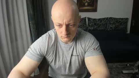 UrGymCrush online show from 02-16-25, 10:54