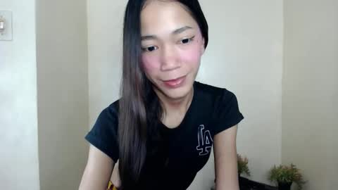 Snapshot of urhot_athena chatting on 10-10-25, 02:49 urhot_athena online show from 10-10-25, 02:49