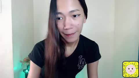 Snapshot of urhot_athena chatting on 10-17-25, 12:52 urhot_athena online show from 10-17-25, 12:52