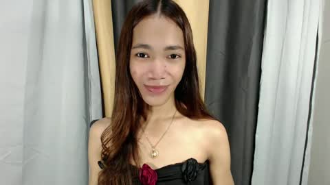 Snapshot of urhot_athena chatting on 06-18-26, 10:09 urhot_athena online show from 06-18-26, 10:09