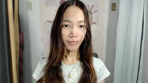 Snapshot of urhot_athena chatting on 06-19-26, 02:49 urhot_athena online show from 06-19-26, 02:49