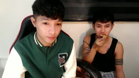 Snapshot of urhotethanxx chatting on 06-24-26, 05:23 Ethan online show from 06-24-26, 05:23