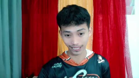 Snapshot of urhotfuckingass chatting on 07-18-26, 04:55 richard online show from 07-18-26, 04:55