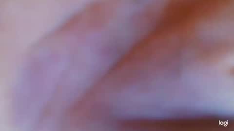 Snapshot of urhotkendallx chatting on 12-21-25, 04:19 Kendall online show from 12-21-25, 04:19