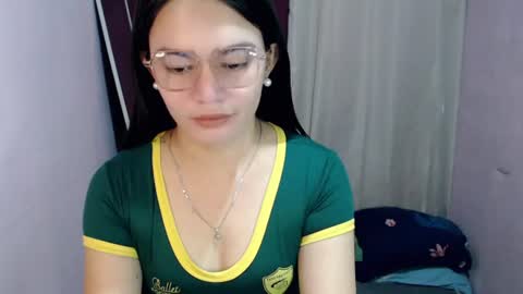 Snapshot of urhottiest_katey chatting on 07-21-26, 04:59 Katey online show from 07-21-26, 04:59