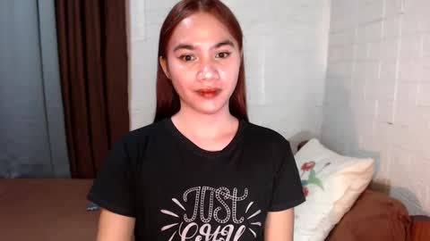 Snapshot of urhottylicious_cum chatting on 02-14-25, 09:43 urhottylicious_cum online show from 02-14-25, 09:43