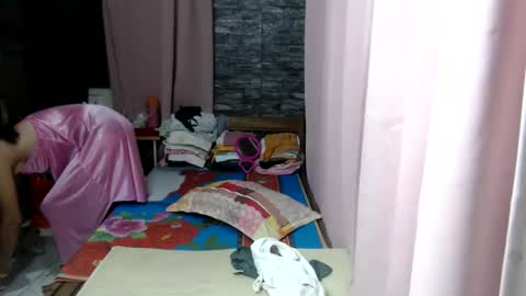 Snapshot of urhotvivian11 chatting on 12-22-25, 08:28 urhotvivian11 online show from 12-22-25, 08:28