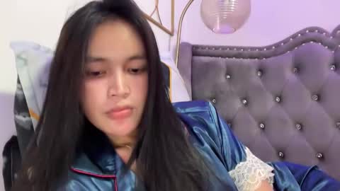 Amira online show from 11-07-25, 11:43