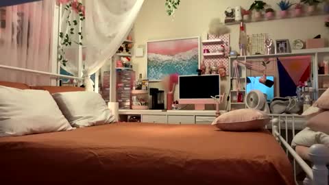 urlittlefilipina online show from 11-28-25, 02:20