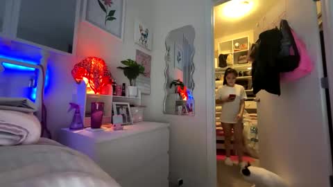 urlittlefilipina online show from 02-23-26, 05:21