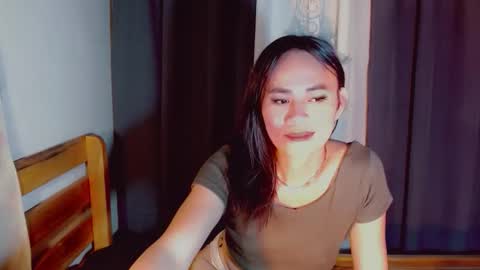 urlovely_che online show from 11-07-25, 10:15