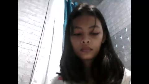 juliana online show from 12-17-25, 03:29