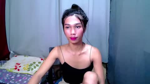 Snapshot of urloverjasmine_xx chatting on 06-12-26, 04:11 urloverjasmine_xx online show from 06-12-26, 04:11