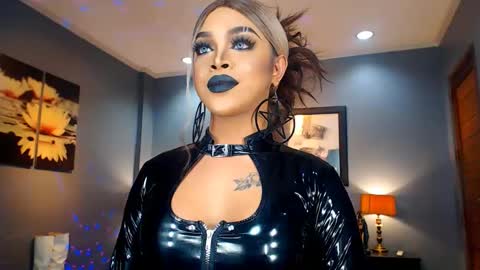 UrMajestyTyra online show from 02-05-25, 12:31