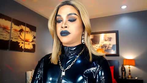 UrMajestyTyra online show from 02-12-25, 07:23