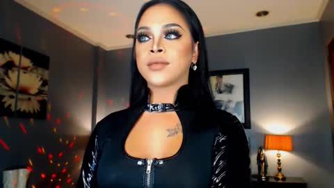 UrMajestyTyra online show from 09-17-25, 02:13