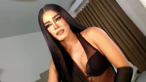 cecilia online show from 10-22-25, 04:07