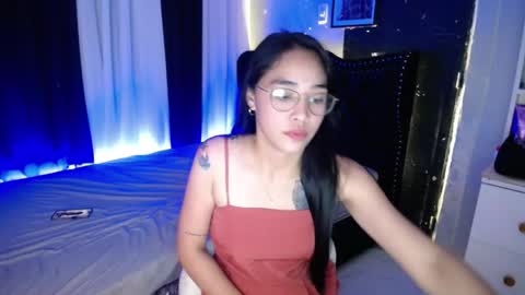 urpetit_soflexx online show from 05-06-26, 08:30
